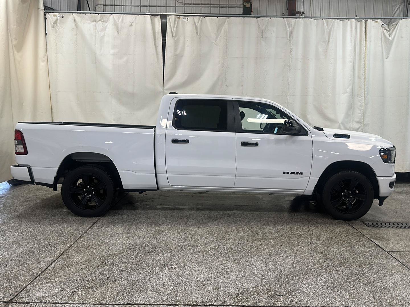 Used 2023 RAM 1500 Big Horn AWD/4WD image 6