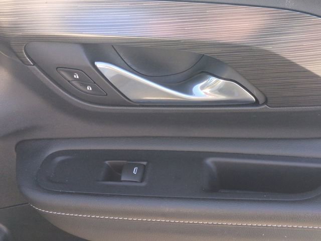 Used 2022 GMC Terrain SLE w/ Driver Convenience Package image 35