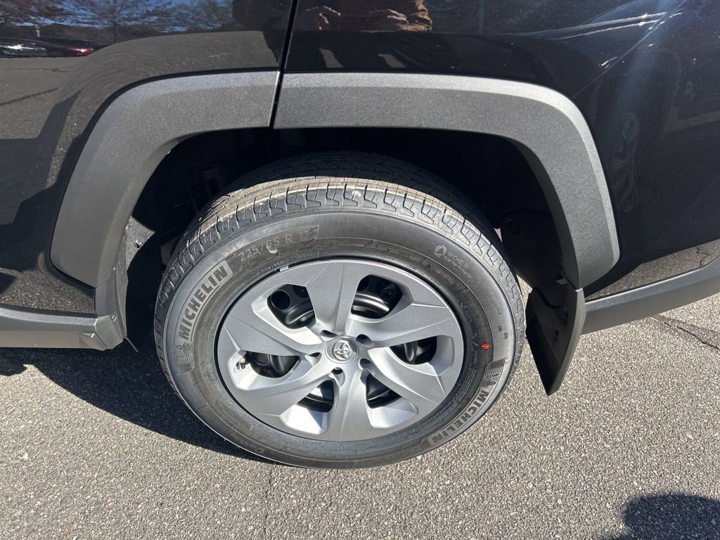 New 2025 Toyota RAV4 LE image 13