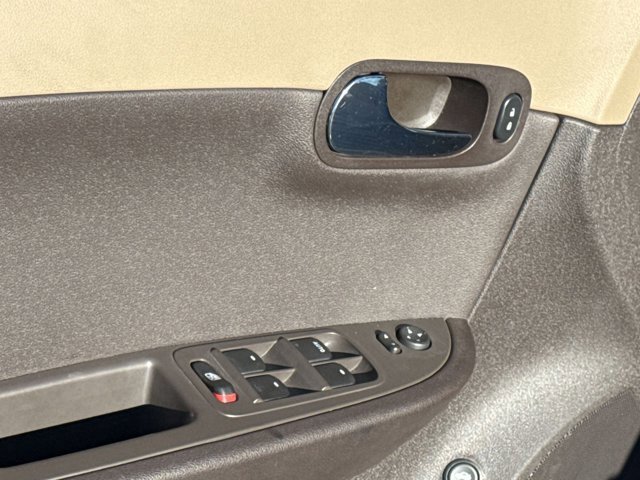 Used 2010 Chevrolet Malibu Hybrid image 19