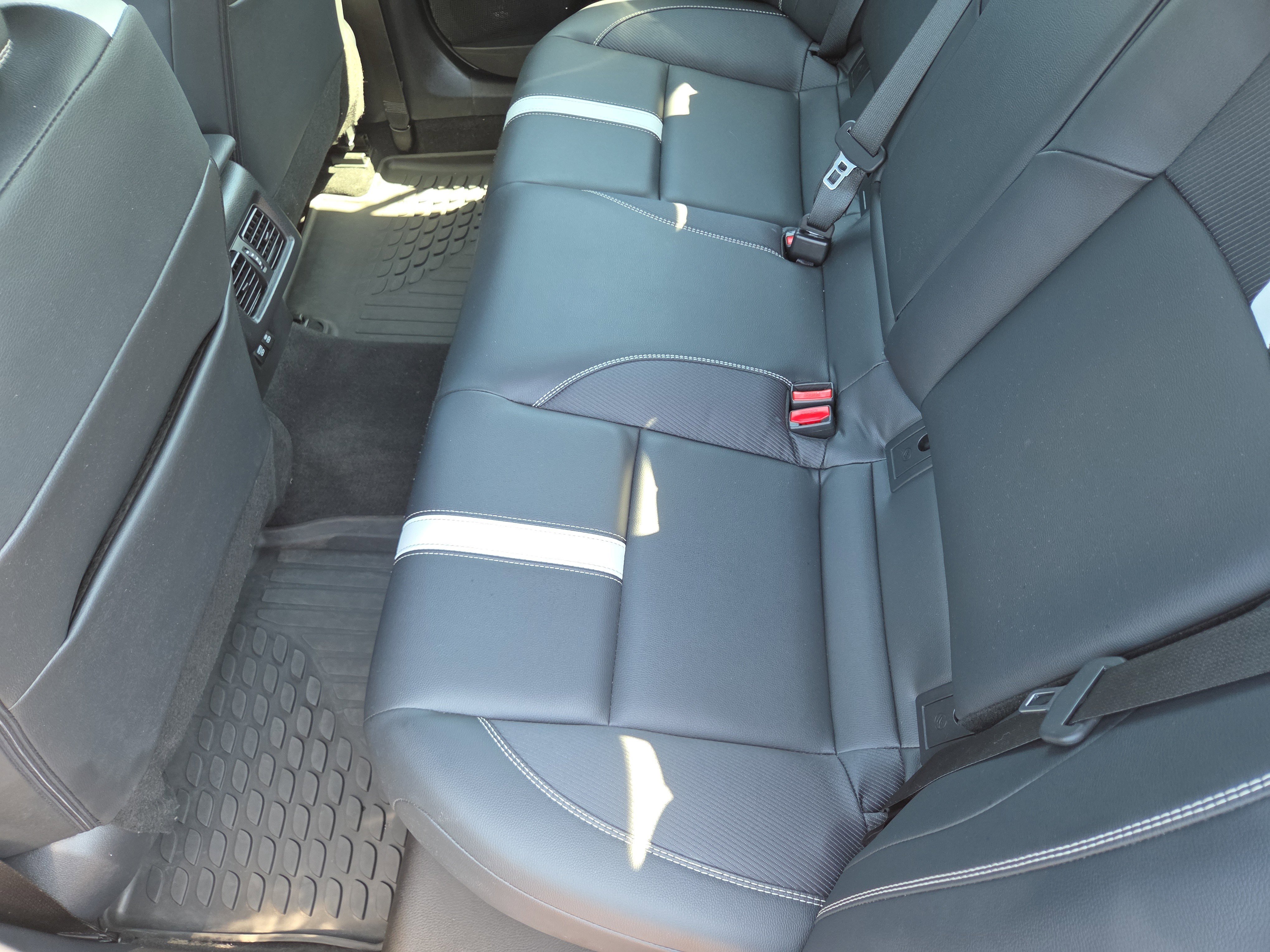 Certified 2025 Toyota Camry SE FWD image 22