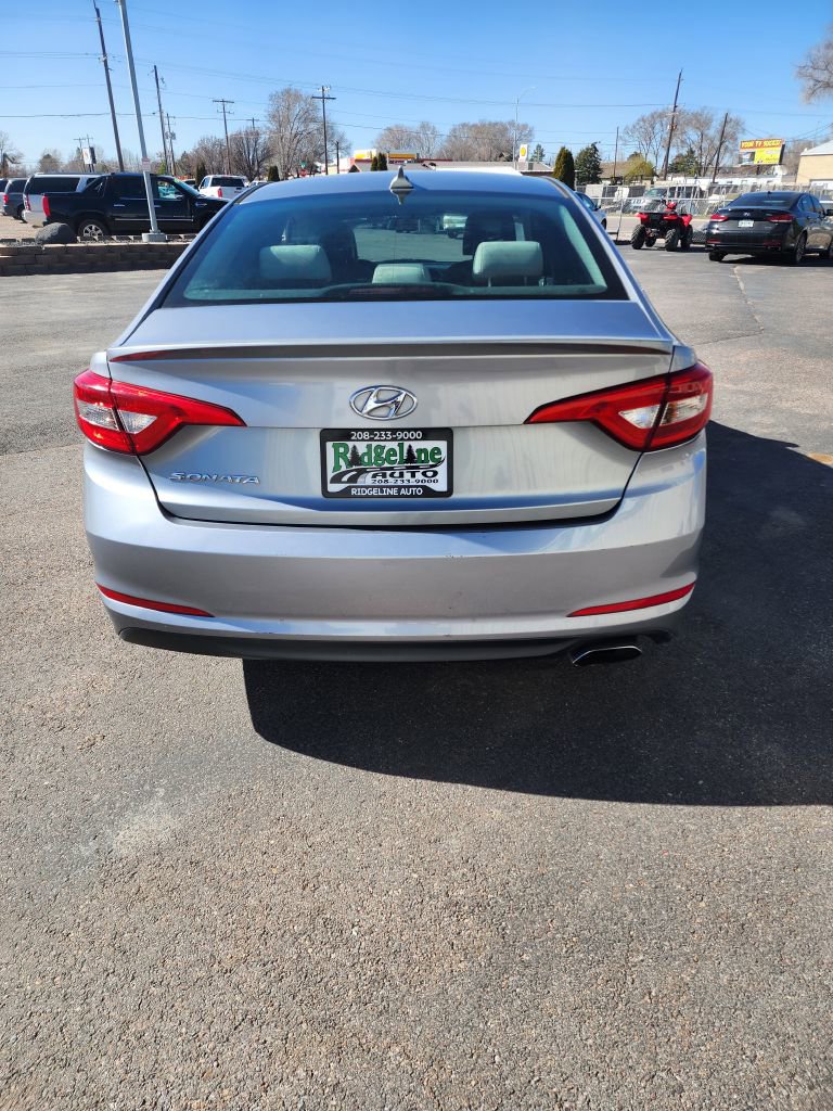Used 2017 Hyundai Sonata SE FWD image 5