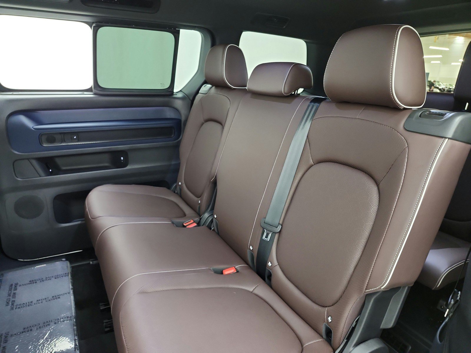 Used 2025 Volkswagen ID. Buzz Pro S RWD image 13