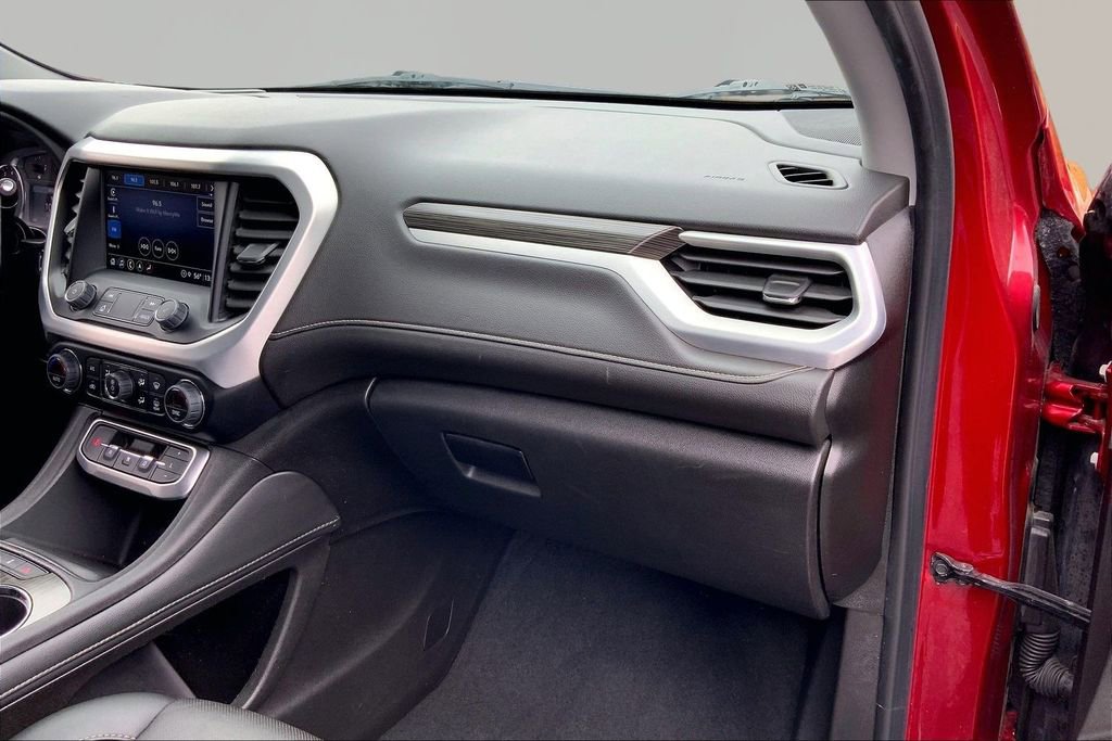 Used 2023 GMC Acadia SLT FWD image 18