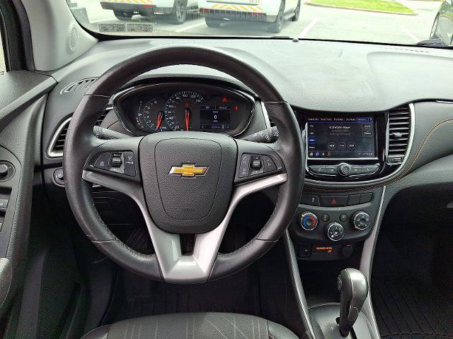 Used 2020 Chevrolet Trax LT w/ LT Convenience Package AWD/4WD image 13