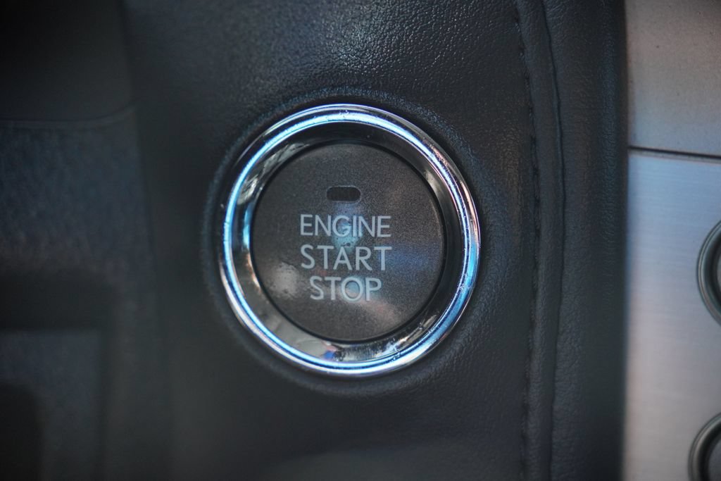 Used 2014 Lexus LX 570 4WD w/ Luxury Package image 22