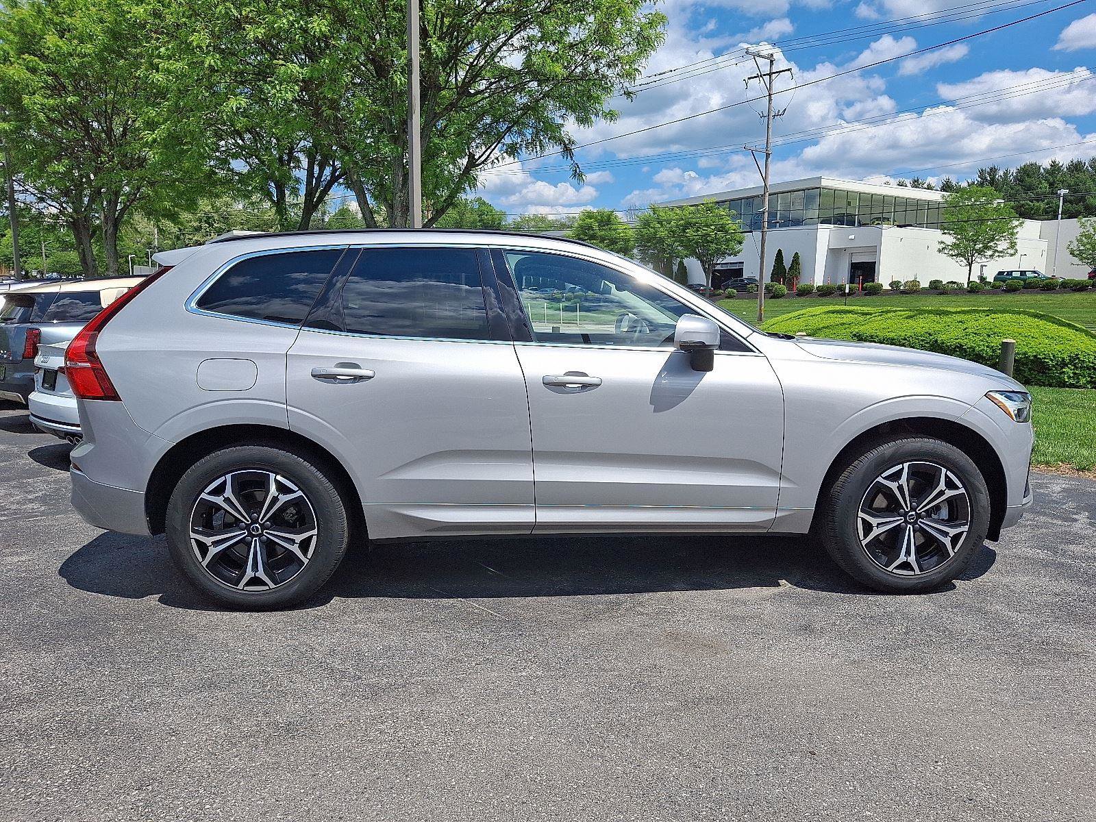 Certified 2022 Volvo XC60 B5 Momentum w/ Climate Package image 7