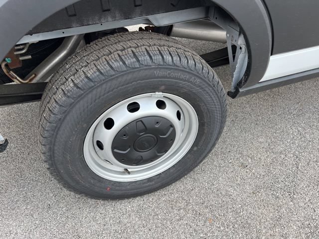 New 2023 Ford Transit 150 Low Roof RWD image 26