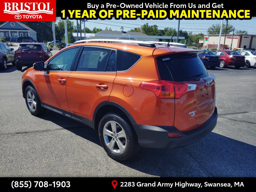 Used 2015 Toyota RAV4 XLE AWD/4WD image 5