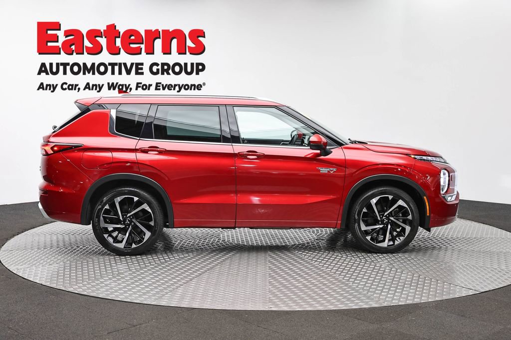 Used 2023 Mitsubishi Outlander SEL AWD/4WD image 4
