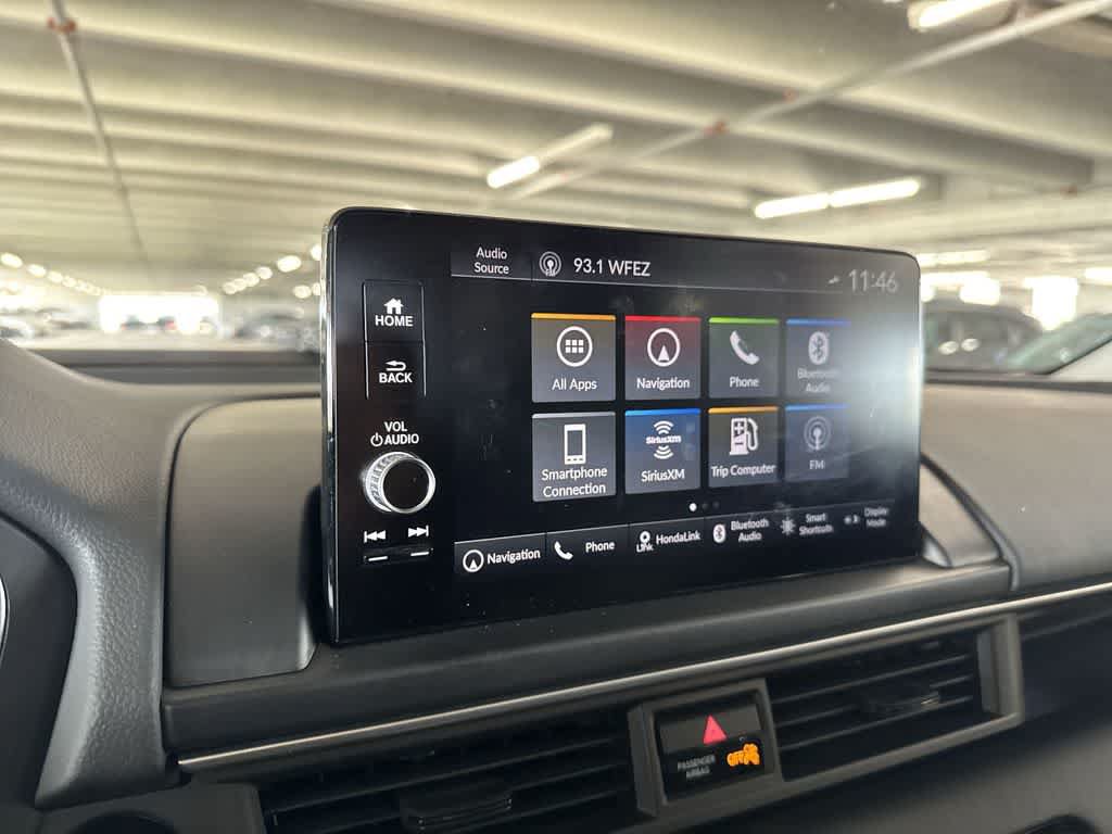 Used 2025 Honda Pilot Elite image 17