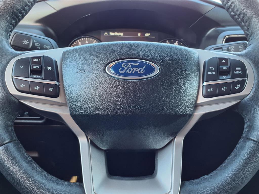 Used 2023 Ford Explorer XLT w/ Equipment Group 202A image 16