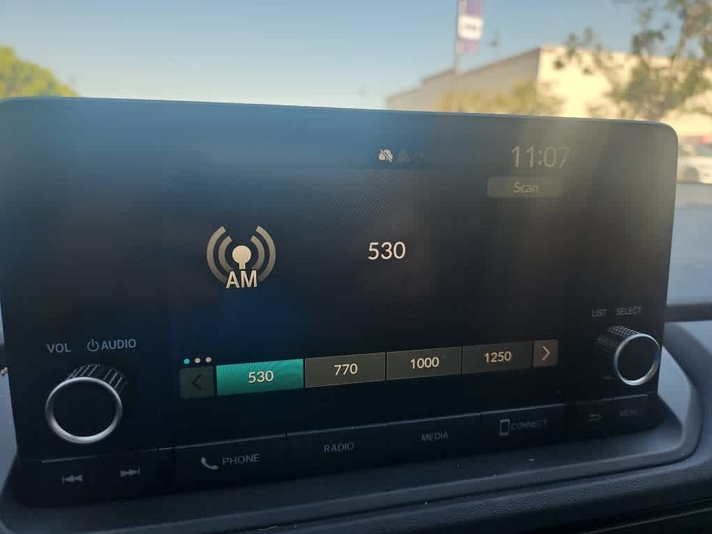 Used 2025 Honda Accord SE image 16