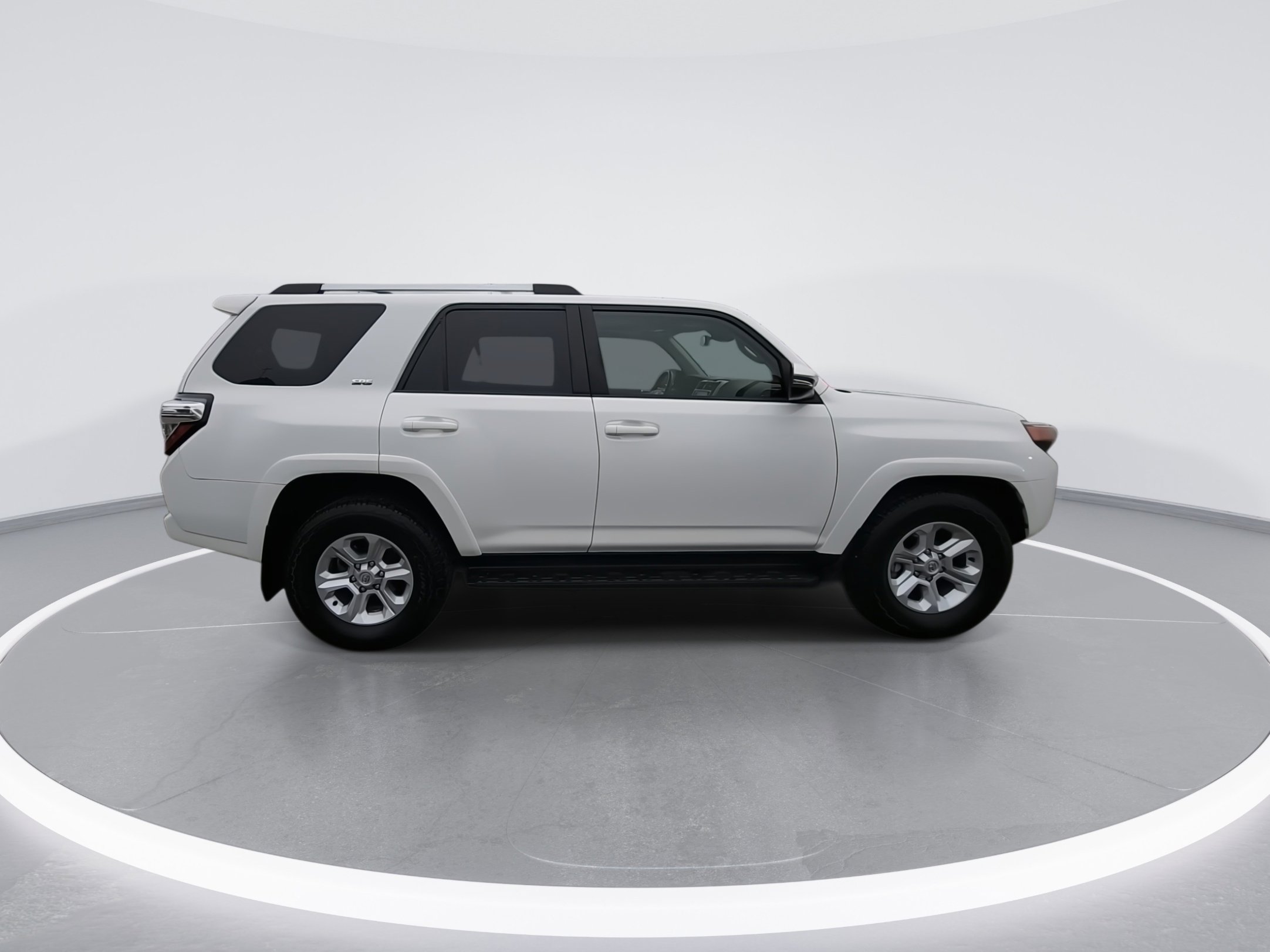 Used 2022 Toyota 4Runner SR5 Premium image 9