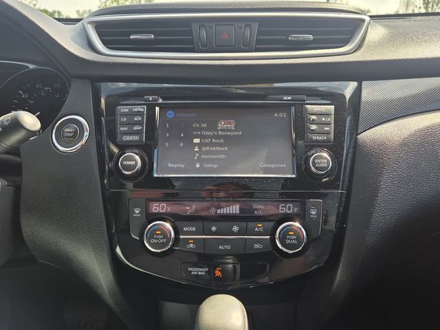 Used 2015 Nissan Rogue SL w/ SL Premium Package FWD image 30