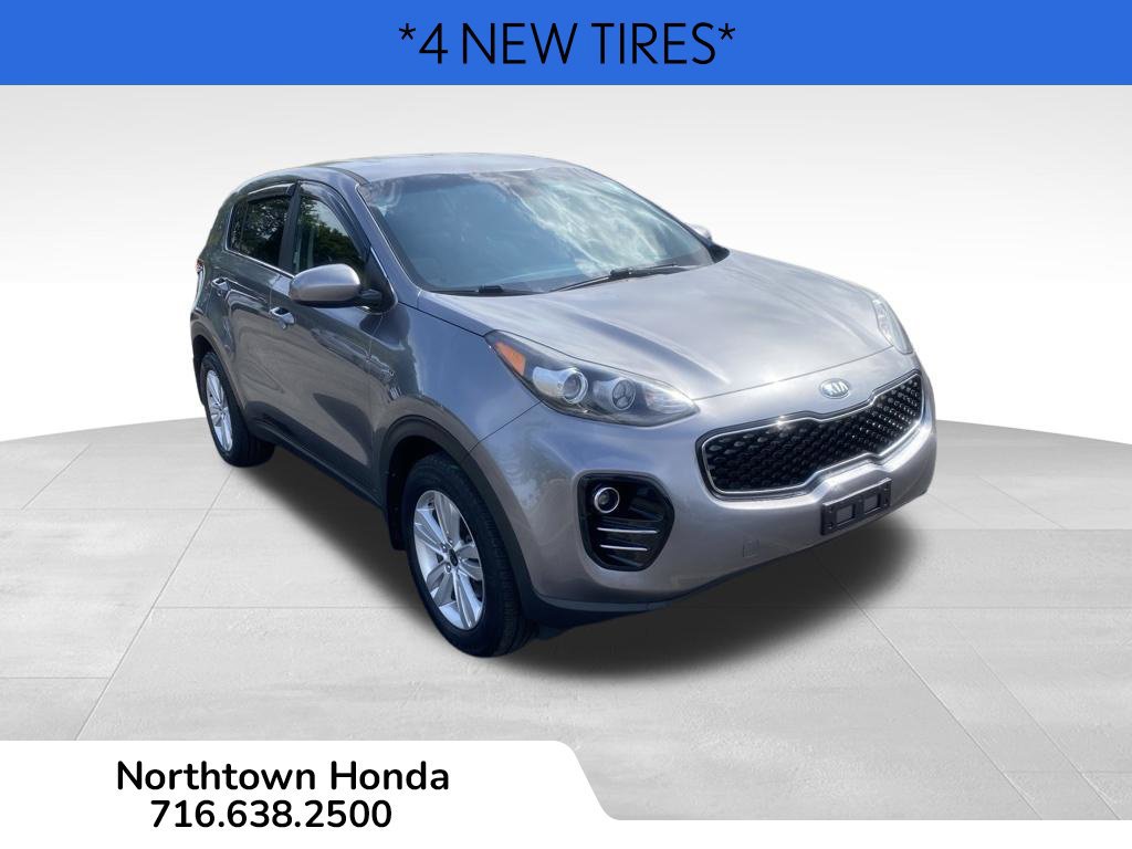 Used 2017 Kia Sportage LX AWD/4WD image 2