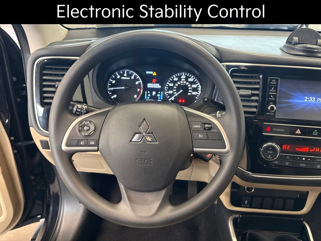 Used 2019 Mitsubishi Outlander SE AWD/4WD image 7