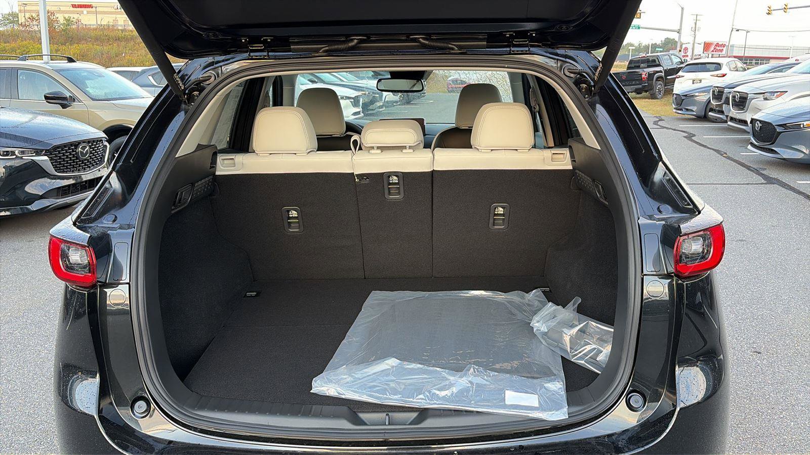 New 2025 MAZDA CX-5 AWD 2.5 S w/ Preferred Package image 23