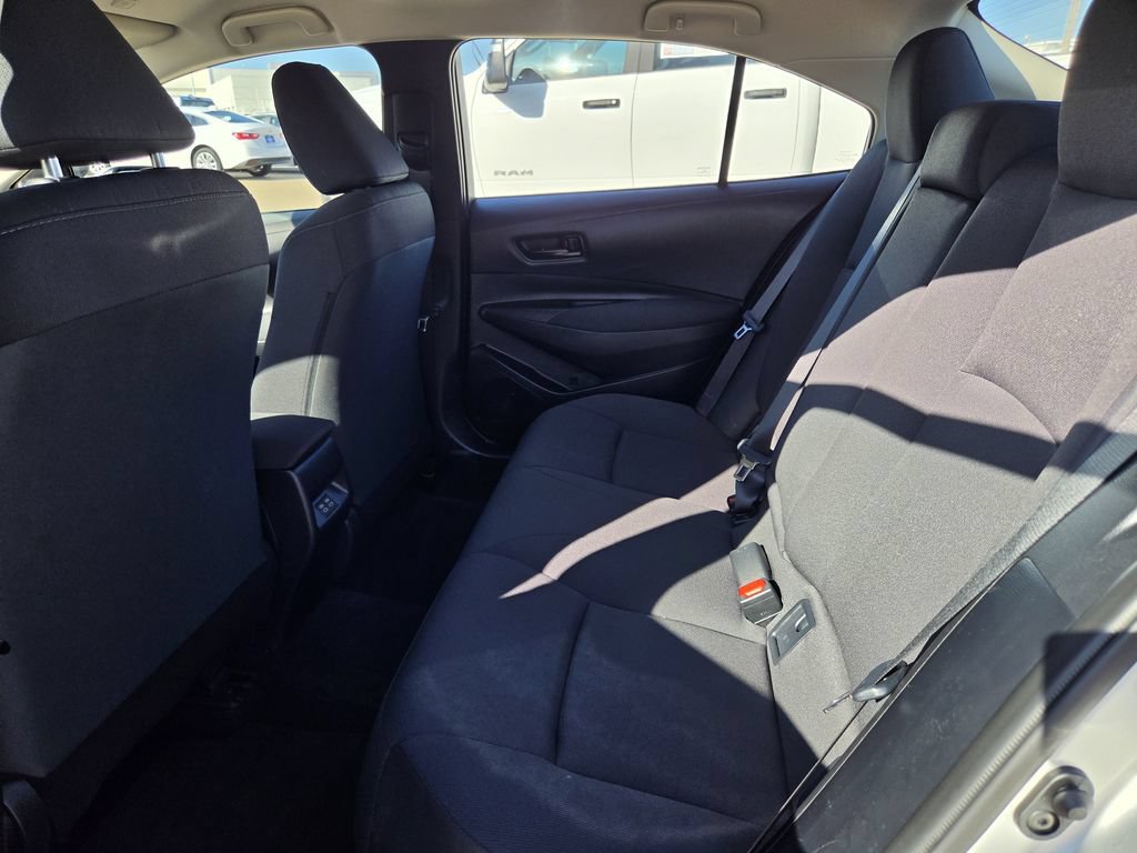 Used 2026 Toyota Corolla LE FWD image 27