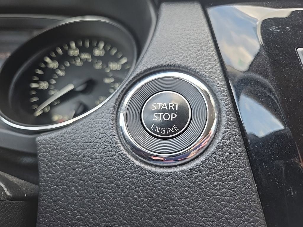 Used 2020 Nissan Rogue SV AWD/4WD image 45