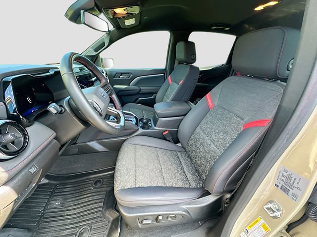 Used 2024 Chevrolet Colorado Z71 w/ Z71 Convenience Package 2 image 22