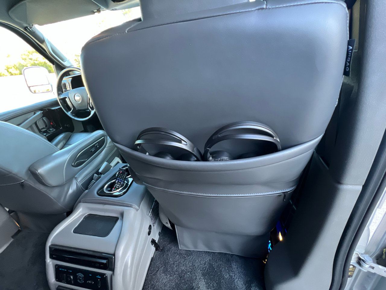 Used 2023 Chevrolet Express 2500 Extended image 50