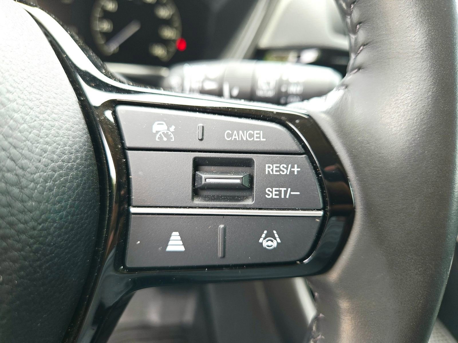 Used 2024 Honda CR-V EX-L image 12