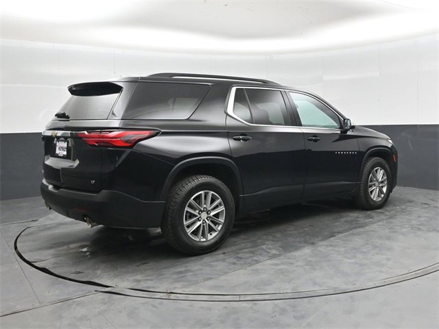 Used 2022 Chevrolet Traverse LT image 3