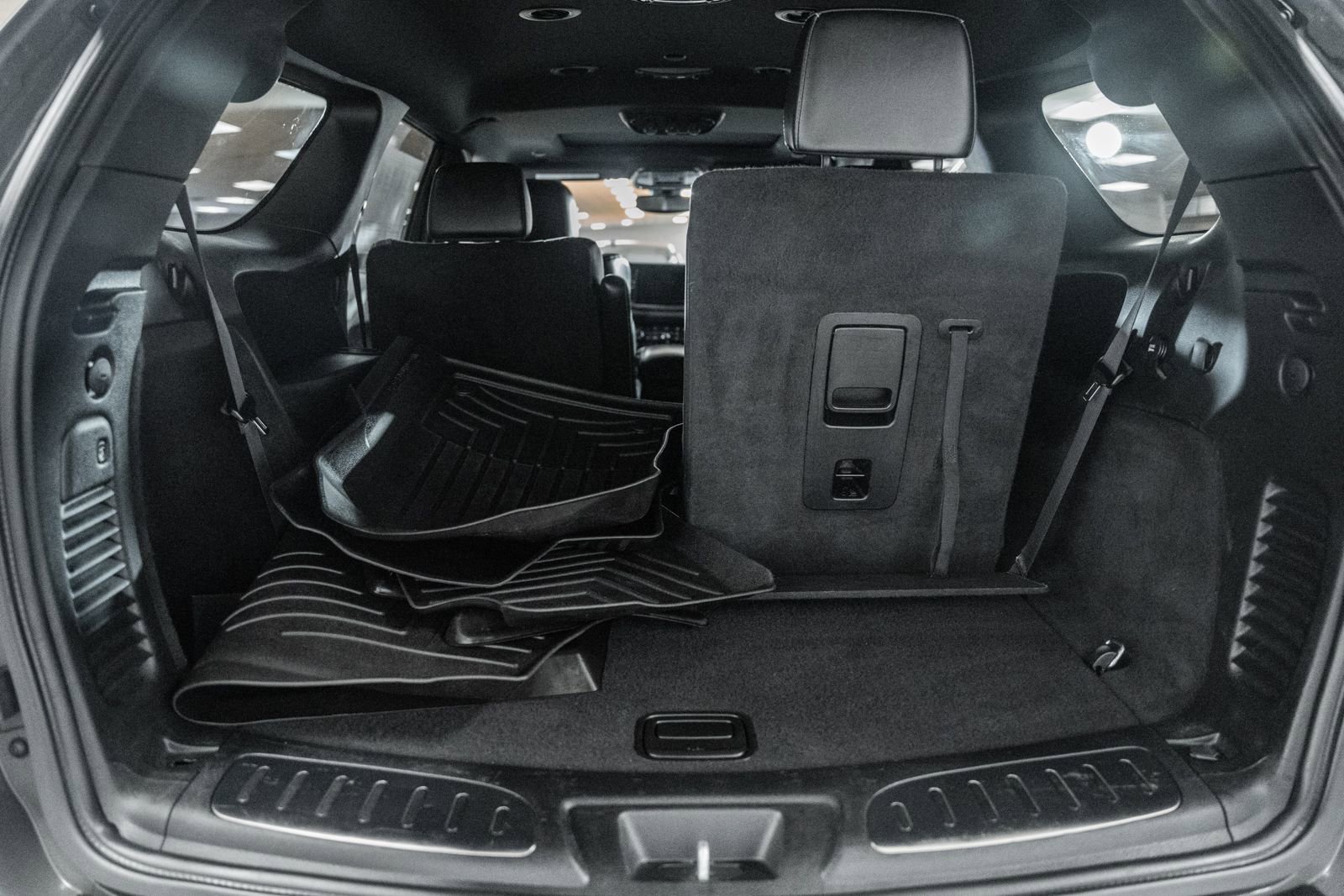 Used 2022 Dodge Durango SRT w/ Black Package AWD/4WD image 11