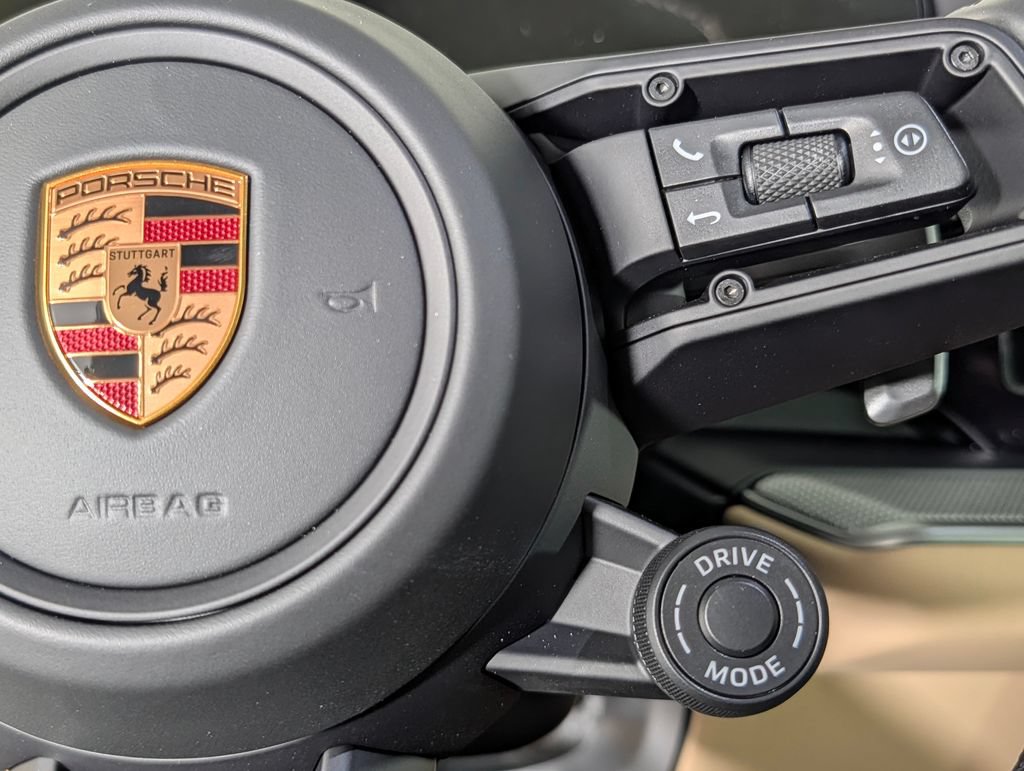 New 2026 Porsche Cayenne Coupe AWD/4WD image 39