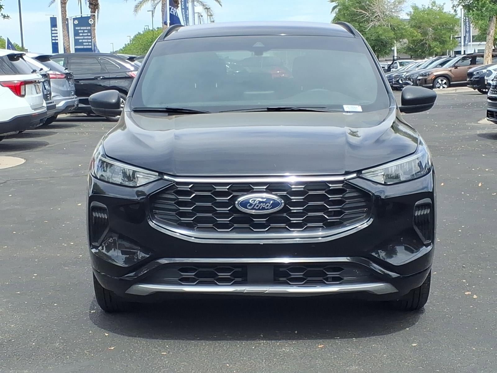 Used 2023 Ford Escape ST-Line w/ Equipment Group 301A image 2
