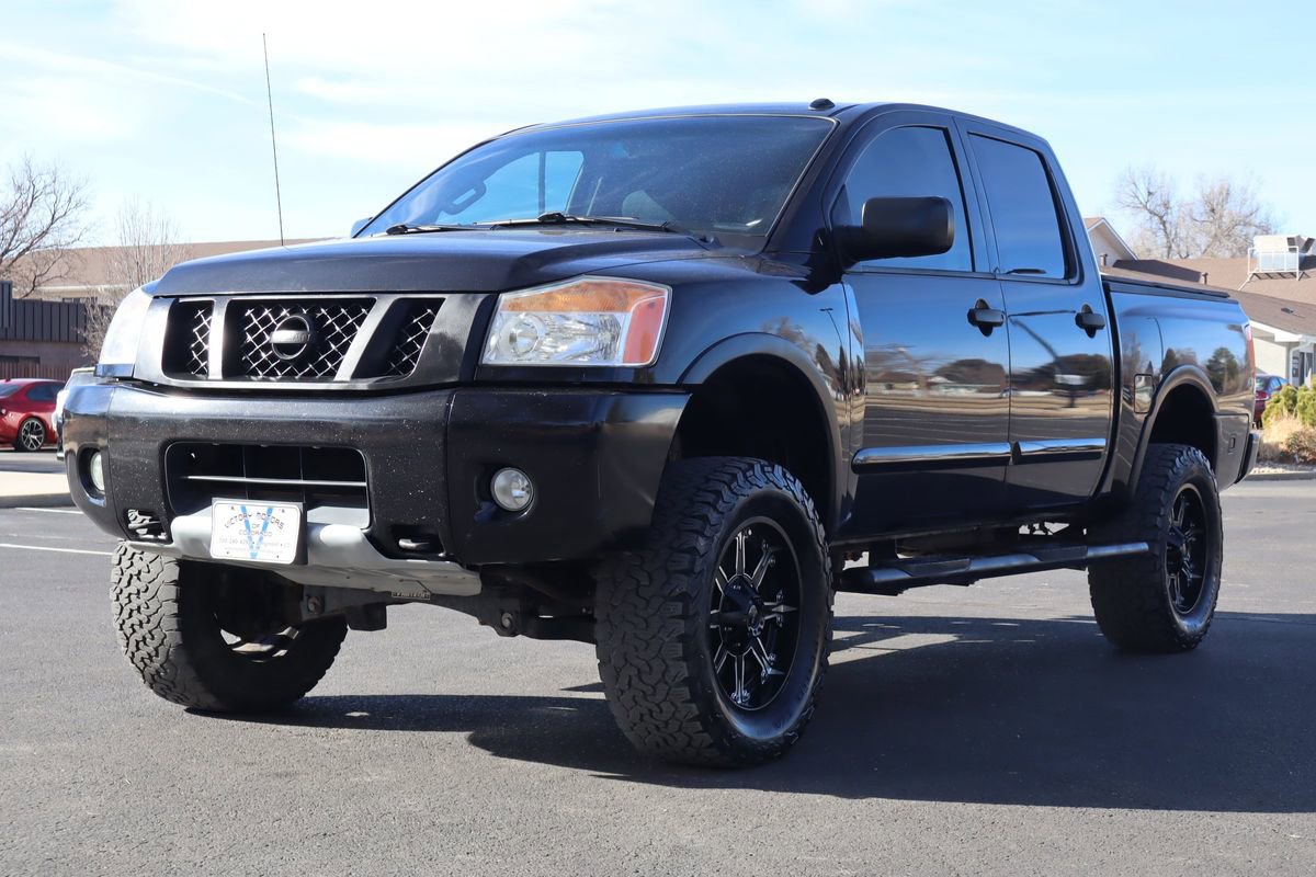 Used 2014 Nissan Titan PRO-4X image 11