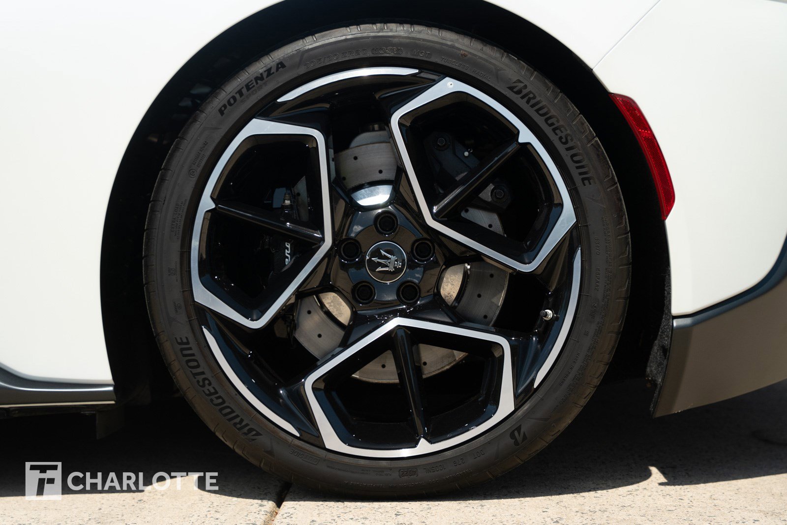 Used 2023 Maserati MC20 Coupe image 11