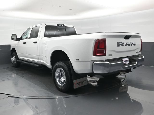 New 2026 RAM 3500 Tradesman AWD/4WD image 23
