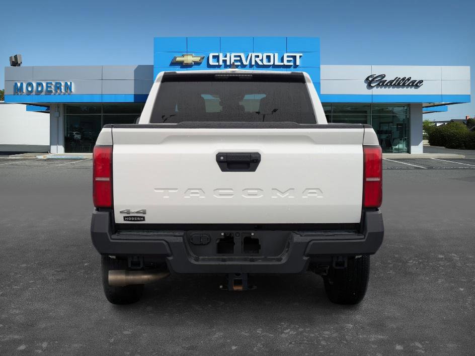 Used 2024 Toyota Tacoma SR image 9