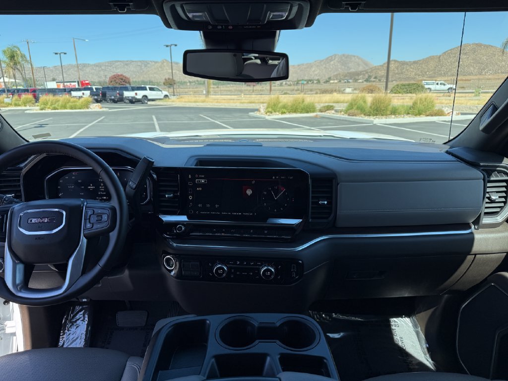 Used 2026 GMC Sierra 1500 SLT RWD image 17