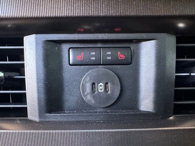 Certified 2025 Ford F350 Platinum w/ Platinum Plus Package image 36