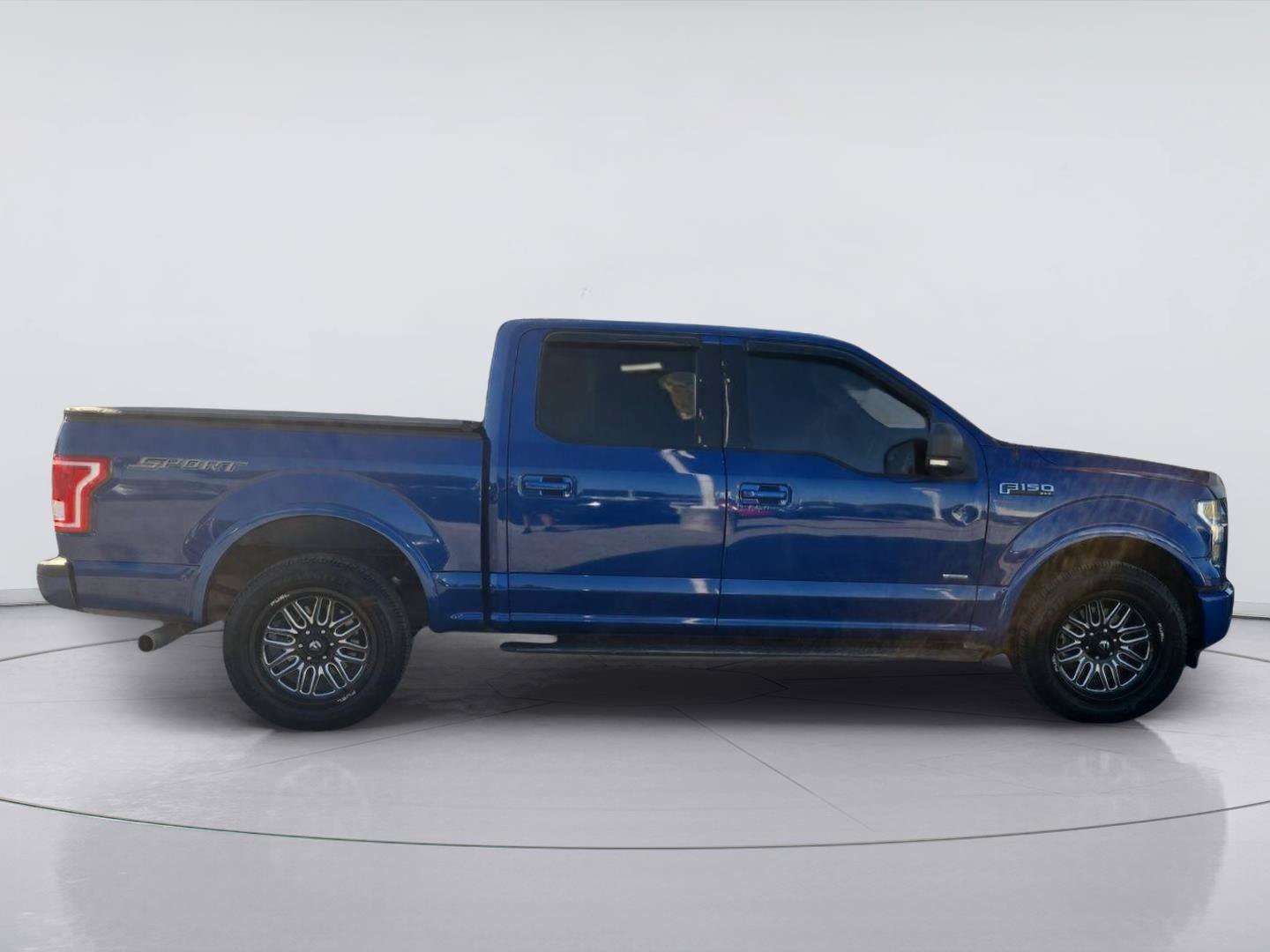Used 2017 Ford F150 XLT w/ Equipment Group 302A Luxury RWD image 7