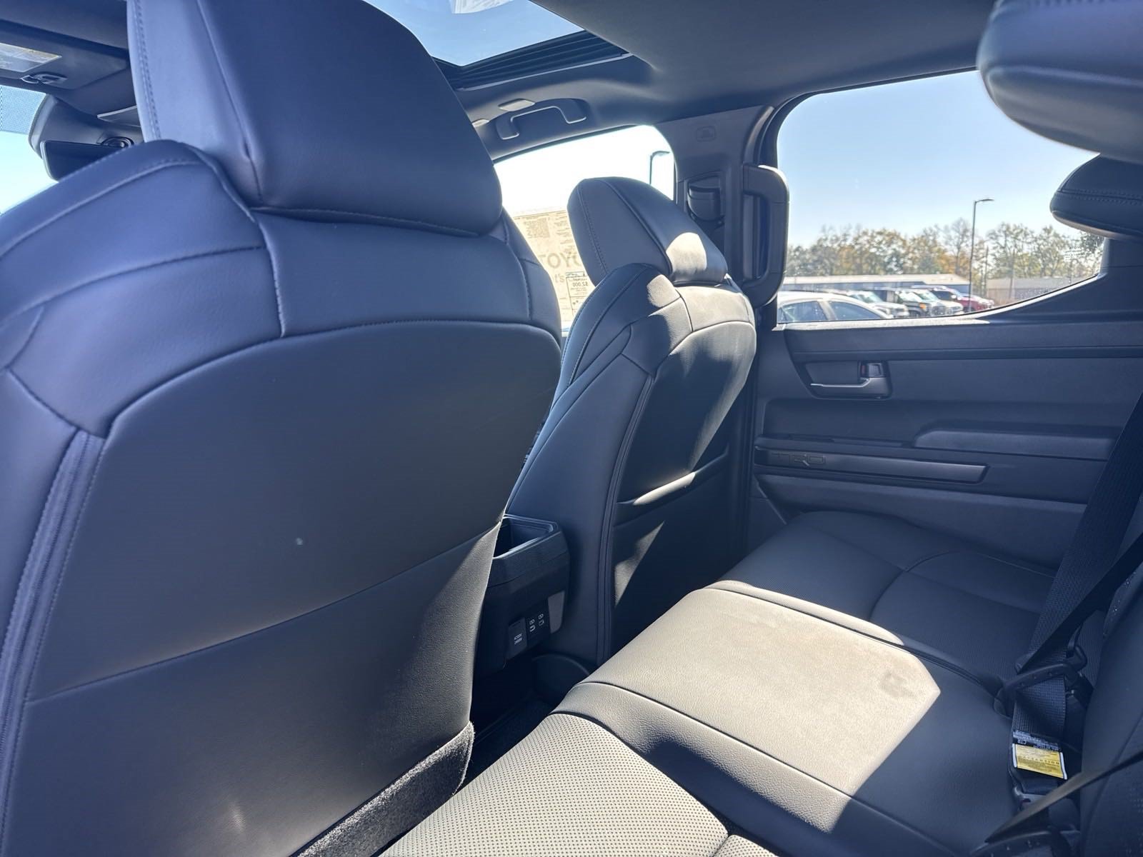 New 2024 Toyota Tacoma TRD Sport w/ TRD Sport Premium Package AWD/4WD image 27