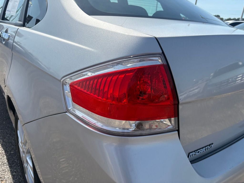 Used 2009 Ford Focus SEL FWD image 10