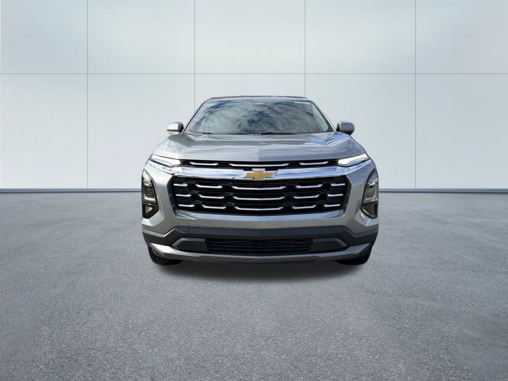 Used 2026 Chevrolet Equinox LT FWD image 3