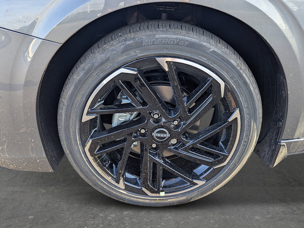New 2026 Nissan Sentra SR w/ SR Premium Package FWD image 9