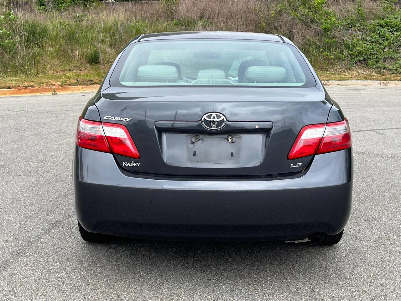 Used 2009 Toyota Camry LE FWD image 4