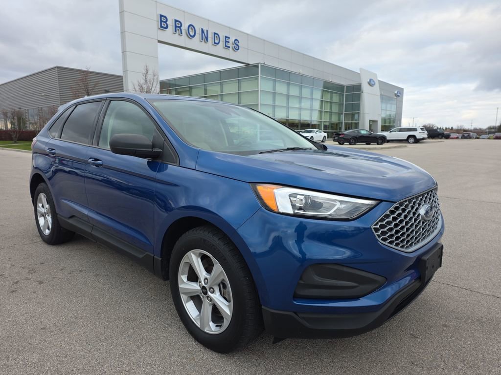 Used 2024 Ford Edge SE