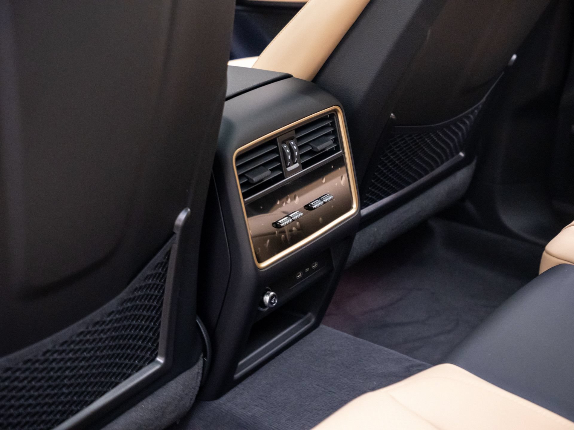 New 2026 Porsche Cayenne AWD/4WD image 18