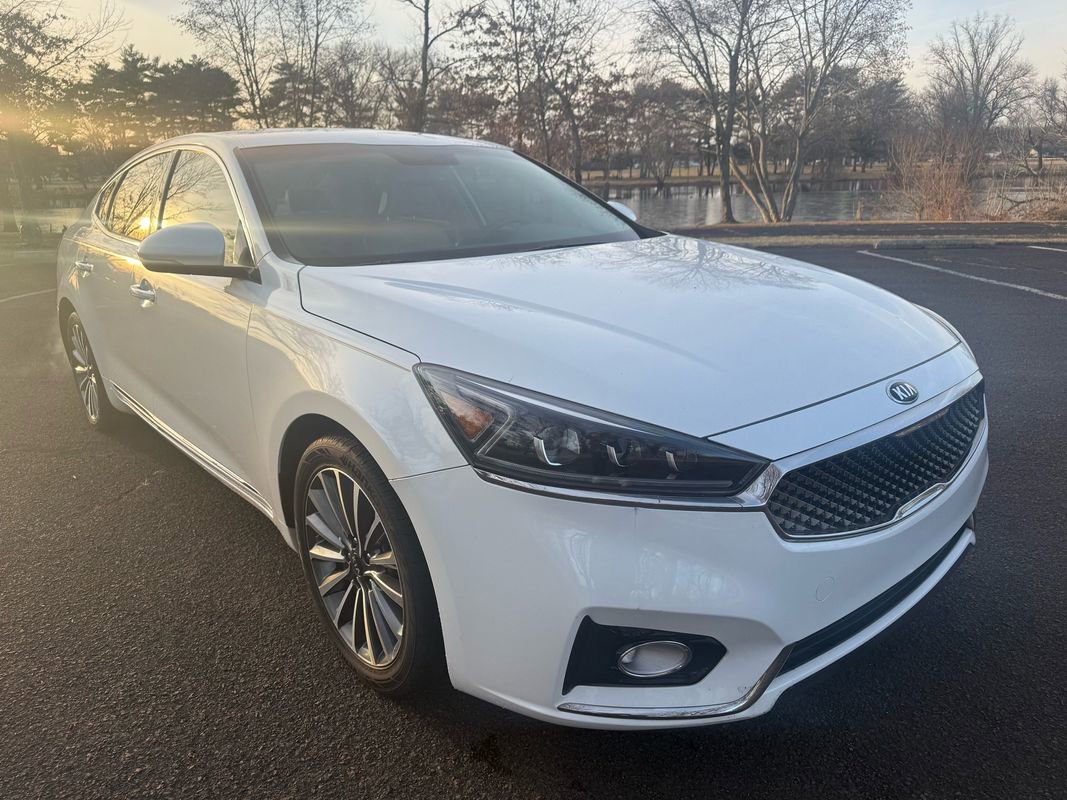 Used 2019 Kia Cadenza Premium image 7