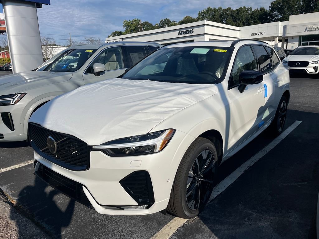 New 2026 Volvo XC60 B5 Plus w/ Protection Package Premier image 2