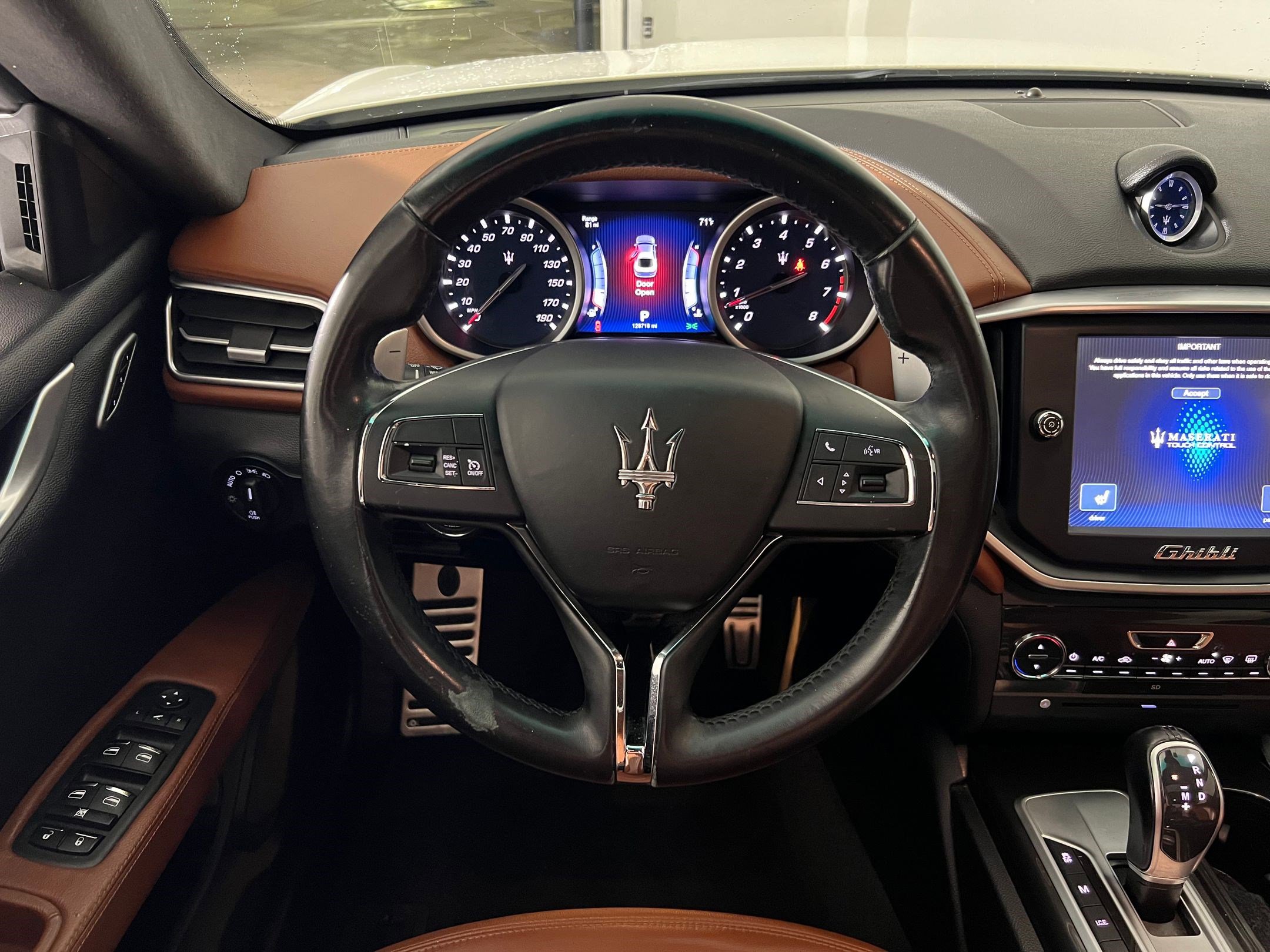 Used 2016 Maserati Ghibli image 27