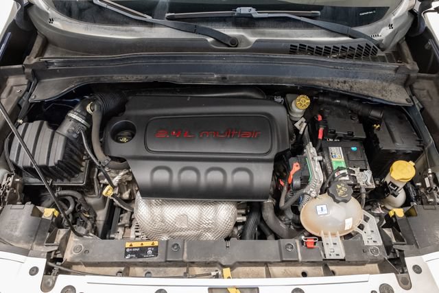 Used 2016 Jeep Renegade Limited FWD image 3