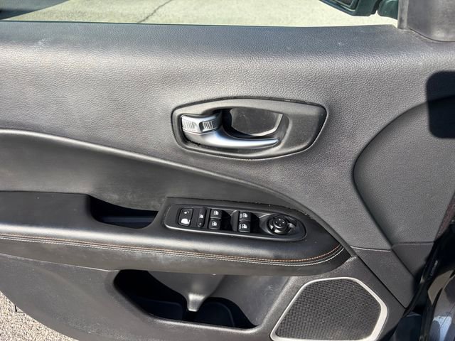 Used 2021 Jeep Compass Latitude AWD/4WD image 24